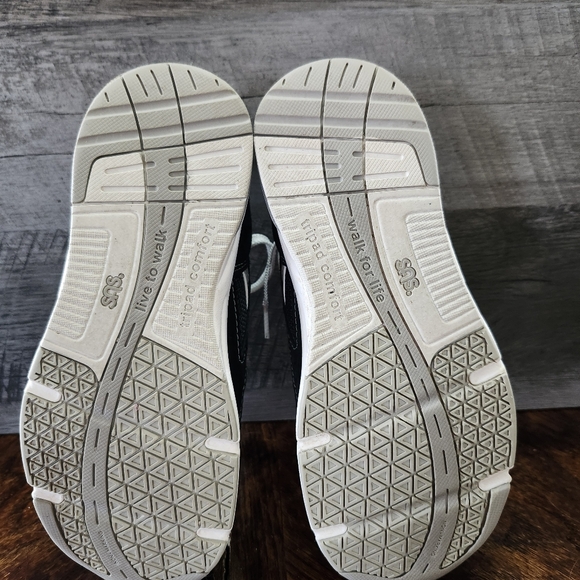 SAS Women’s Mesh Walking Sneakers Black White Size 7.5 W Wide Comfort Shoes - Picture 7 of 7